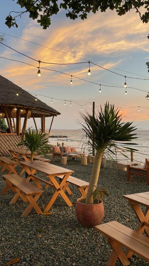 סבאנג Sunset Beach Resort Weh מראה חיצוני תמונה
