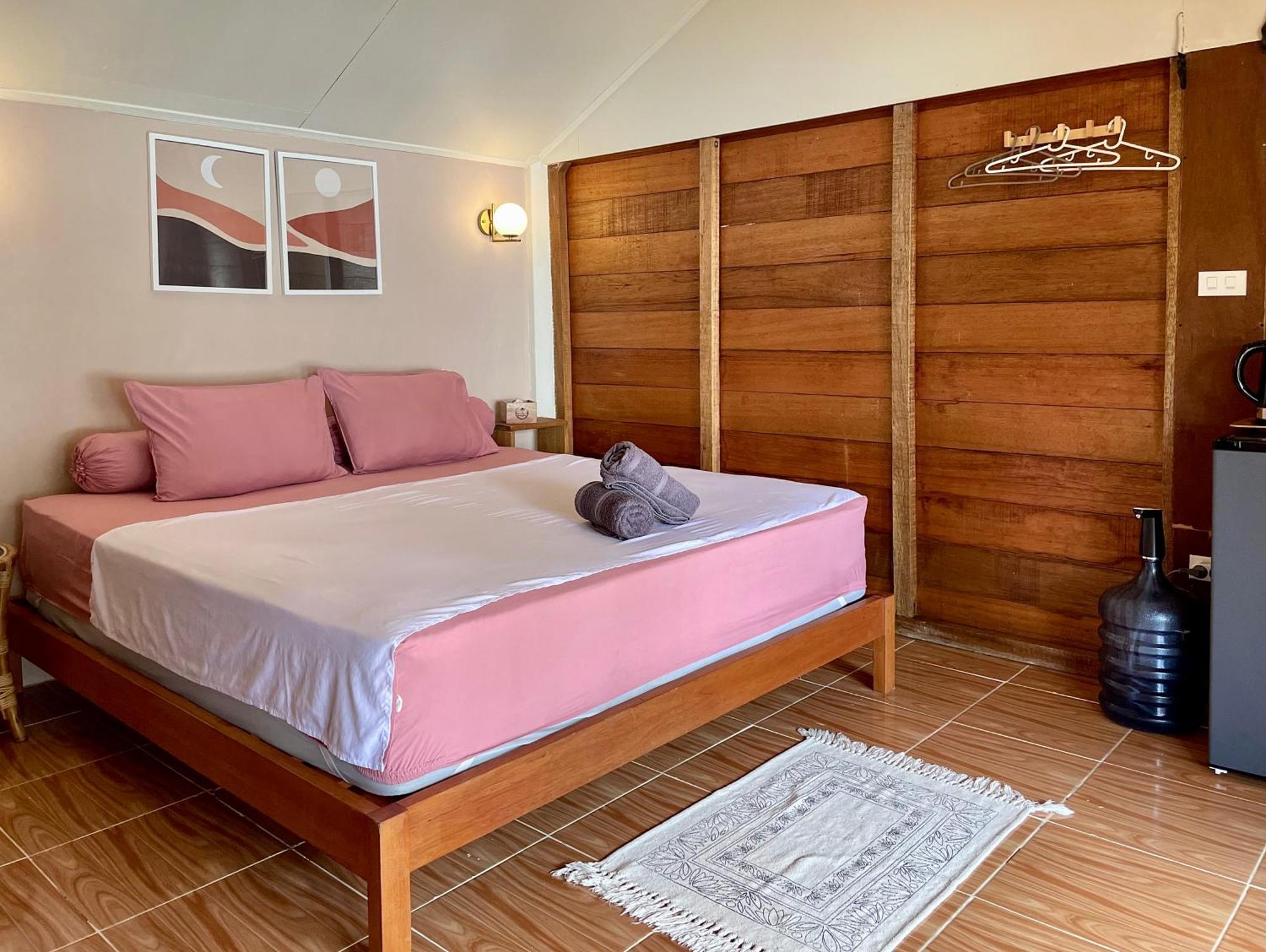 סבאנג Sunset Beach Resort Weh מראה חיצוני תמונה